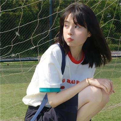 一个女学生的日记 在线观看封面
